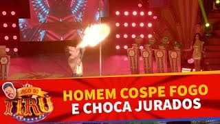 Homem impressiona ao fazer acrobacias e cuspir fogo! | Circo do Tiru (05/10/24)