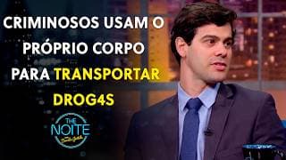 Até 1 kg de drog4 é transportado no corpo por criminosos | The Noite (27/03/2026)