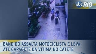 Bandido assalta motociclista e leva até capacete da vítima no Catete