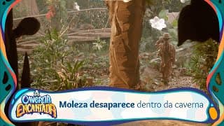 Anna está à procura de Moleza, que sumiu na caverna | A Caverna Encantada