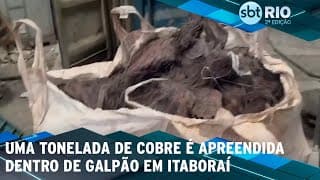 Uma tonelada de cobre é apreendida dentro de galpão em Itaboraí