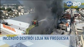 Incêndio destrói loja na Freguesia