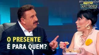 Milene Pavorô tenta entregar presente intacto para o Ratinho | Programa do Ratinho (28/08/25)