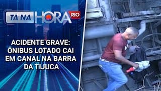 Acidente grave: Ônibus lotado cai em canal na Barra da Tijuca