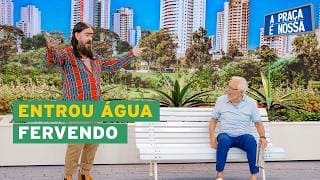 Chico revela o que aconteceu no banheiro do hotel e Carlos Alberto não aguenta! " | A Praça é Nossa