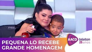 Pequena Lo recebe linda homenagem de amigos e familiares ao vivo  | Teleton 2022