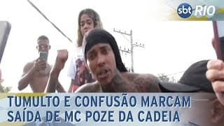 Tumulto e confusão marcam saída de MC Poze da cadeia