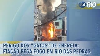 Perigo dos "gatos" de energia: Fiação pega fogo em Rio das Pedras