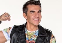 Johnny (Adrián Uribe)