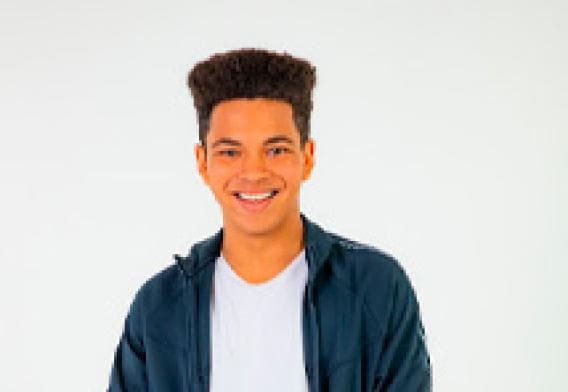 Vitor (João Pessanha)