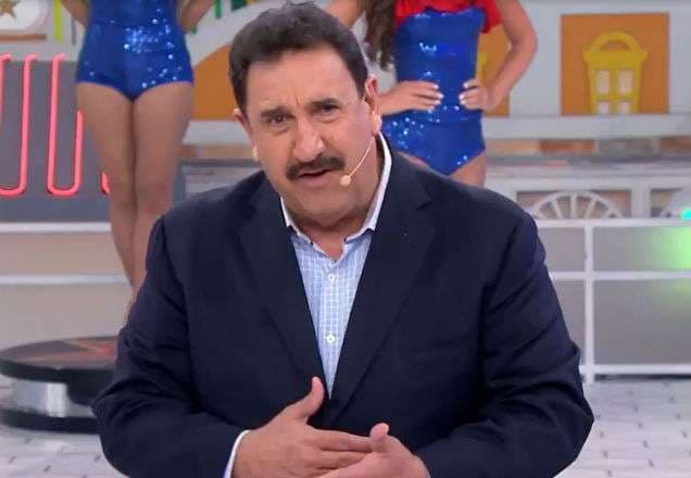 Ratinho se emociona após realizar homenagem a Gugu - SBT TV - SBT TV