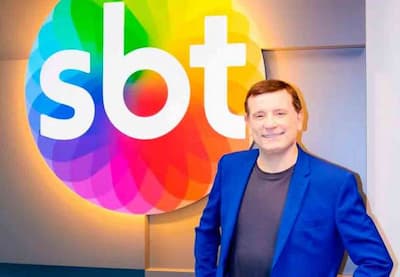 Roberto Cabrini comemora 10 anos de Conexão Repórter em programa especial
