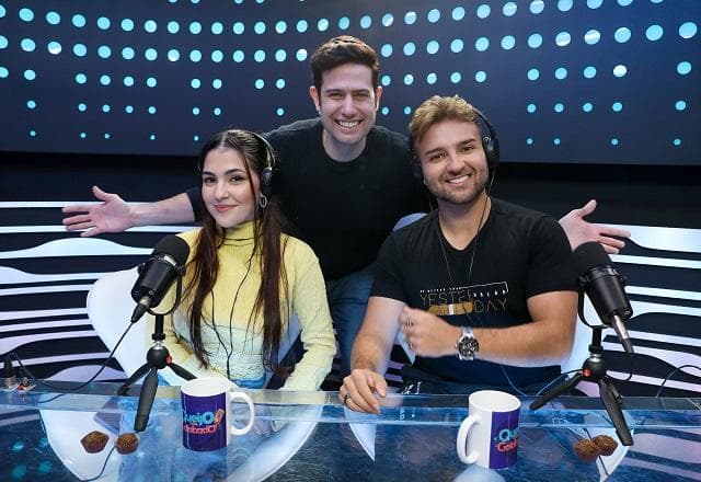 Velson D'Souza, Nicholas Torres e Ana Zimerman no Queijo com Goiabada