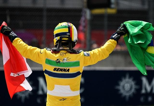 Vettel dirige McLaren de Senna em pista que brasileiro faleceu há 30 anos