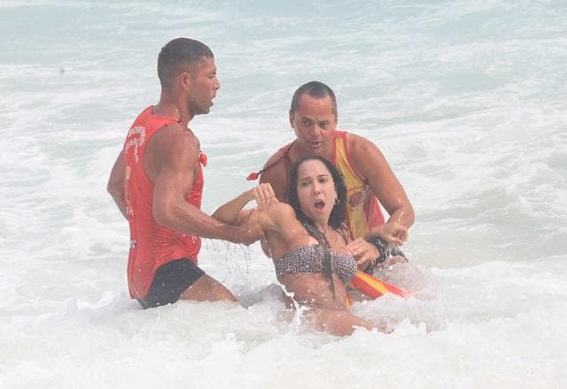 Mulher Melão se afoga em praia do Rio de Janeiro