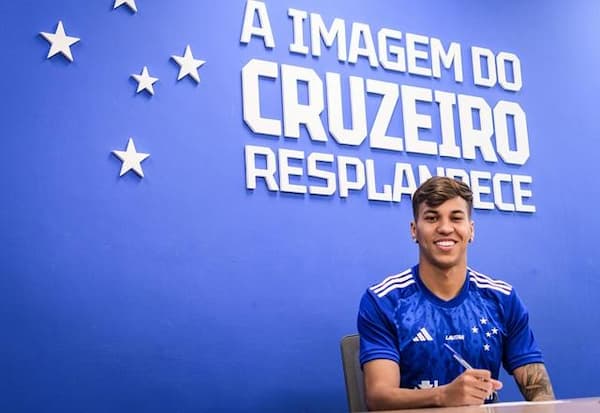 Santos ameaça ir à Fifa contra Cruzeiro e Juventus por negociação de Kaio Jorge