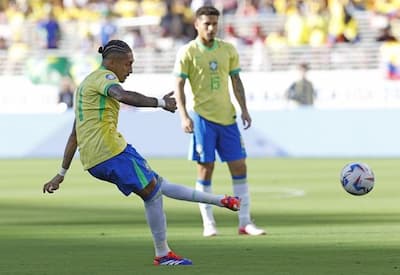 Brasil empata com Colômbia e enfrentará Uruguai nas quartas da Copa América