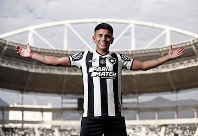 Botafogo anuncia contratação de Thiago Almada, meia campeão da Copa do Mundo