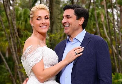 Ana Hickmann encanta web ao mostrar registros do seu noivado com Edu Guedes