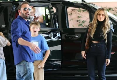 Ben Affleck e Jennifer Lopez são vistos aos beijos após separação