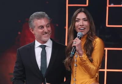 Patricia Abravanel recebe homenagem a Silvio Santos: "Ele preparou cada uma de nós"