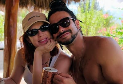 Sergio Malheiros e Sophia Abrahão curtem viagem romântica em Itacaré