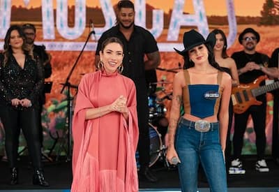 Ana Castela e Patricia Abravanel se desafiam no touro mecânico