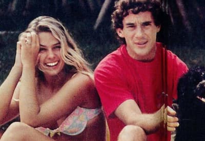 Adriane Galisteu presta homenagem a Ayrton Senna no dia que ele faria aniversário