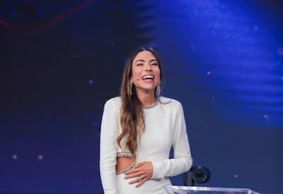 Patricia Abravanel se emociona ao receber Troféu Imprensa como Melhor Apresentadora