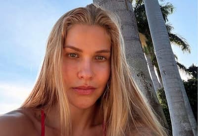 Andressa Suita posa sem maquiagem e leva fãs à loucura