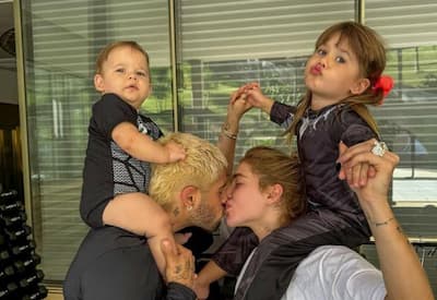 Virginia Fonseca posa em família, e brinca com ausência de Maria Flor