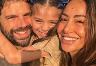 Ex-marido de Sabrina Sato homenageia apresentadora em Dia das Mães