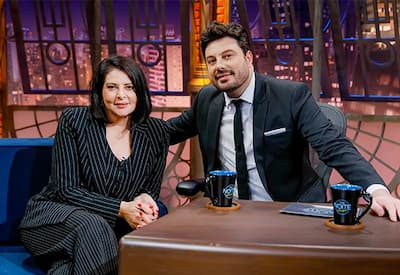 No The Noite, Sônia Lima fala sobre carreira, bastidores com Silvio Santos e nova fase na TV e no teatro