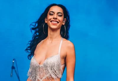 Marina Sena sensualiza de biquíni em vídeo: "Eu me rendo"