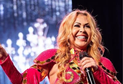 Joelma revela que está há sete anos sem beijar na boca