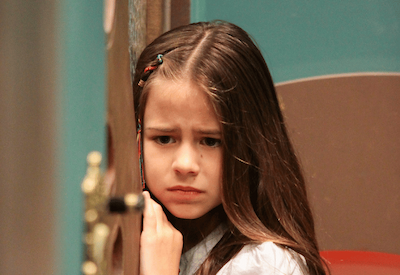 Nesta terça-feira (03), Anna foi trancada no quartinho