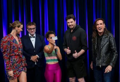 Danilo Gentili participa da abordagem do "Esquadrão da Moda" neste sábado (7)