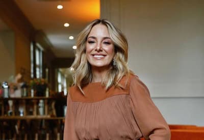 Ticiane Pinheiro celebra 49 anos com festão e ausência de Tralli gera burburinho