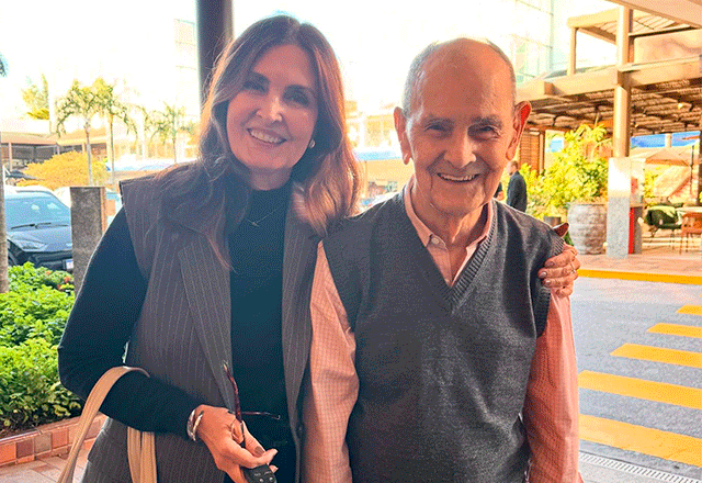 Fátima Bernardes compartilha festa de aniversário intimista do Pai