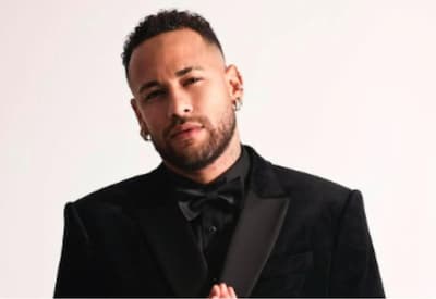 Neymar causa ao postar foto com Mavie e Helena juntas: "Parecem gêmeas"