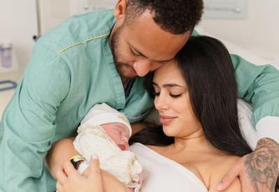 Bruna Biancardi mostra as primeiras fotos de Mel, sua segunda filha com Neymar