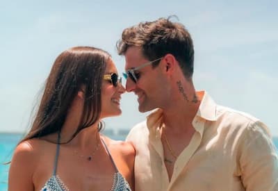 Rezende curte férias em resort no México com atual namorada