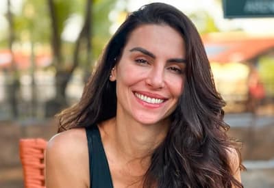 Mel Fronckowiak reflete sobre amamentação em relato emocionante