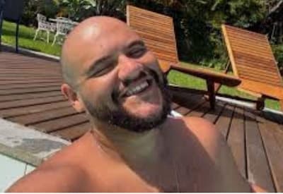 Gominho revela romance com galã de reality
