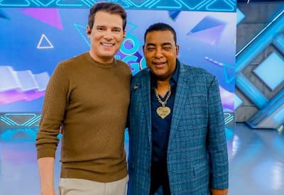 Celso Portiolli recebe Raça Negra no Domingo Legal