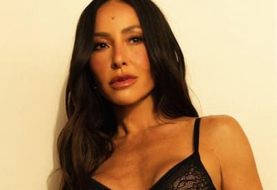 Sabrina Sato ostenta corpão em fotos de lingerie e brinca: "Mesmo com o frio"