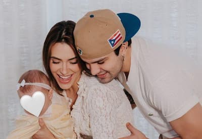 Luan Santana compartilha momento foto com a esposa, Jade Magalhães, e a filha
