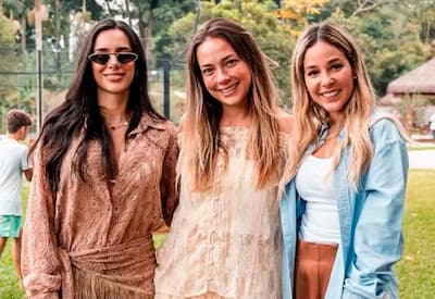 Amizade em família: Bruna Biancardi posa com Carol Dantas, ex de Neymar