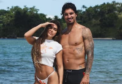 Gabriel Medina e Isabella Arantes fazem primeira aparição pública após assumir namoro