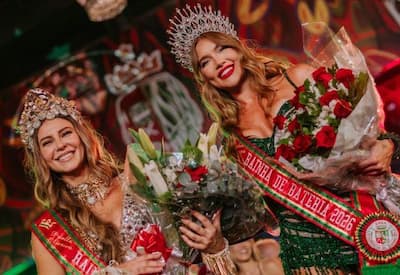 Novo reinado! Virginia é coroada Rainha de Bateria da Grande Rio